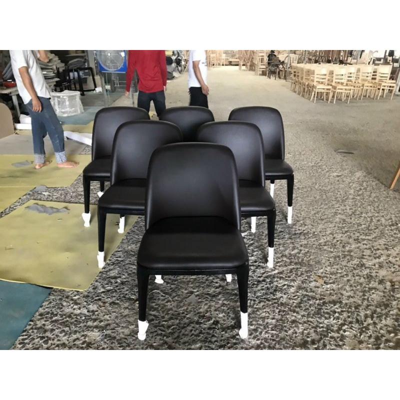 Bàn ăn 6 ghế mặt đá vân mây, chân bàn gỗ tầm nhìn mới ms 024