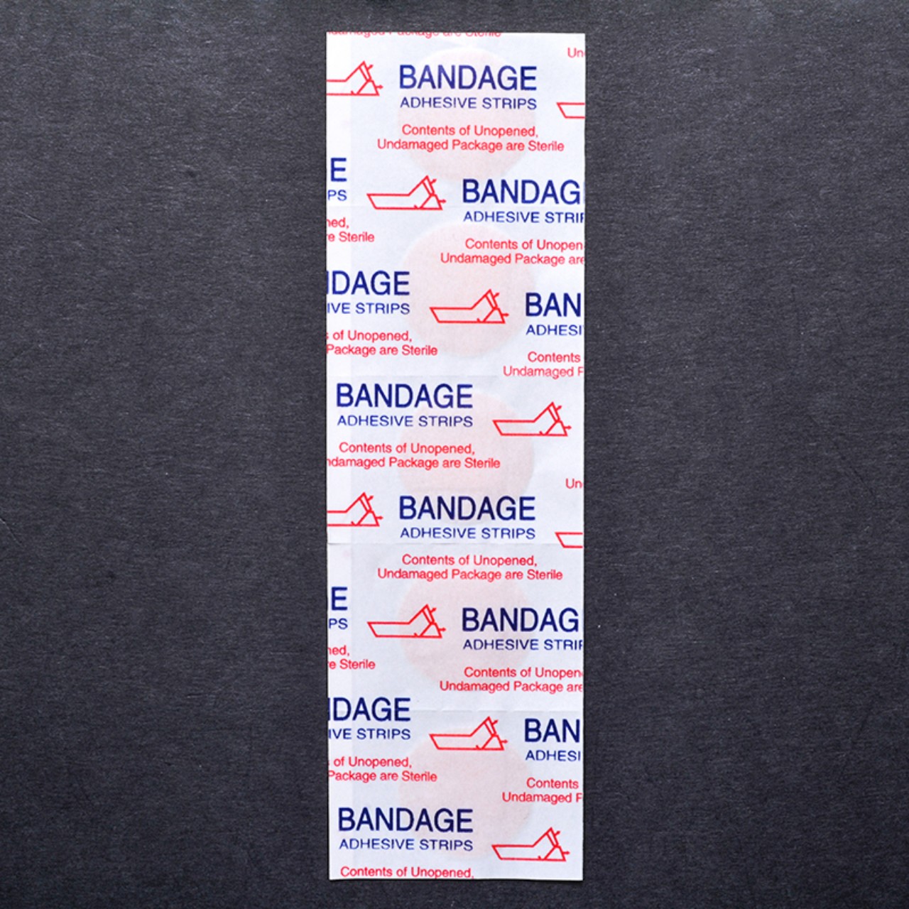 Set 100 miếng dán sau cấy chỉ bandage. Băng keo tròn dán mini đa năng tiện dụng