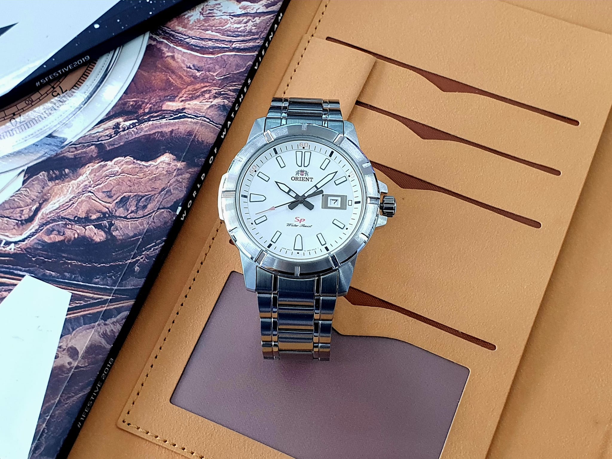 Đồng hồ nam dây kim loại Orient FUNE9006W0