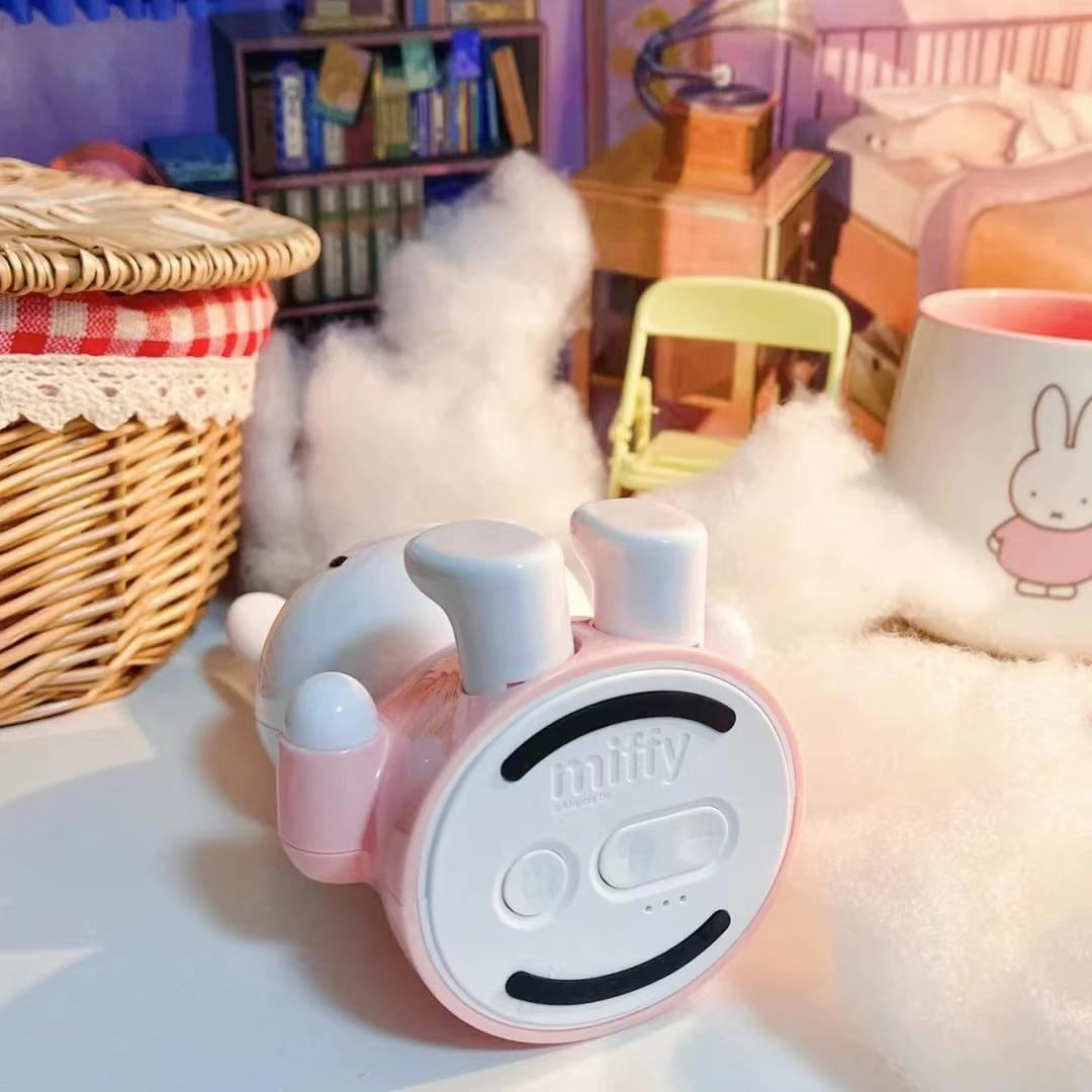 Miffy Bluetooth Hình tượng Loa Thiết kế thẻ TF Loa không dây Siêu trầm 3D Âm thanh kỹ thuật số Loa Rảnh tay MIC Quà tặng Màu sắc: Hồng