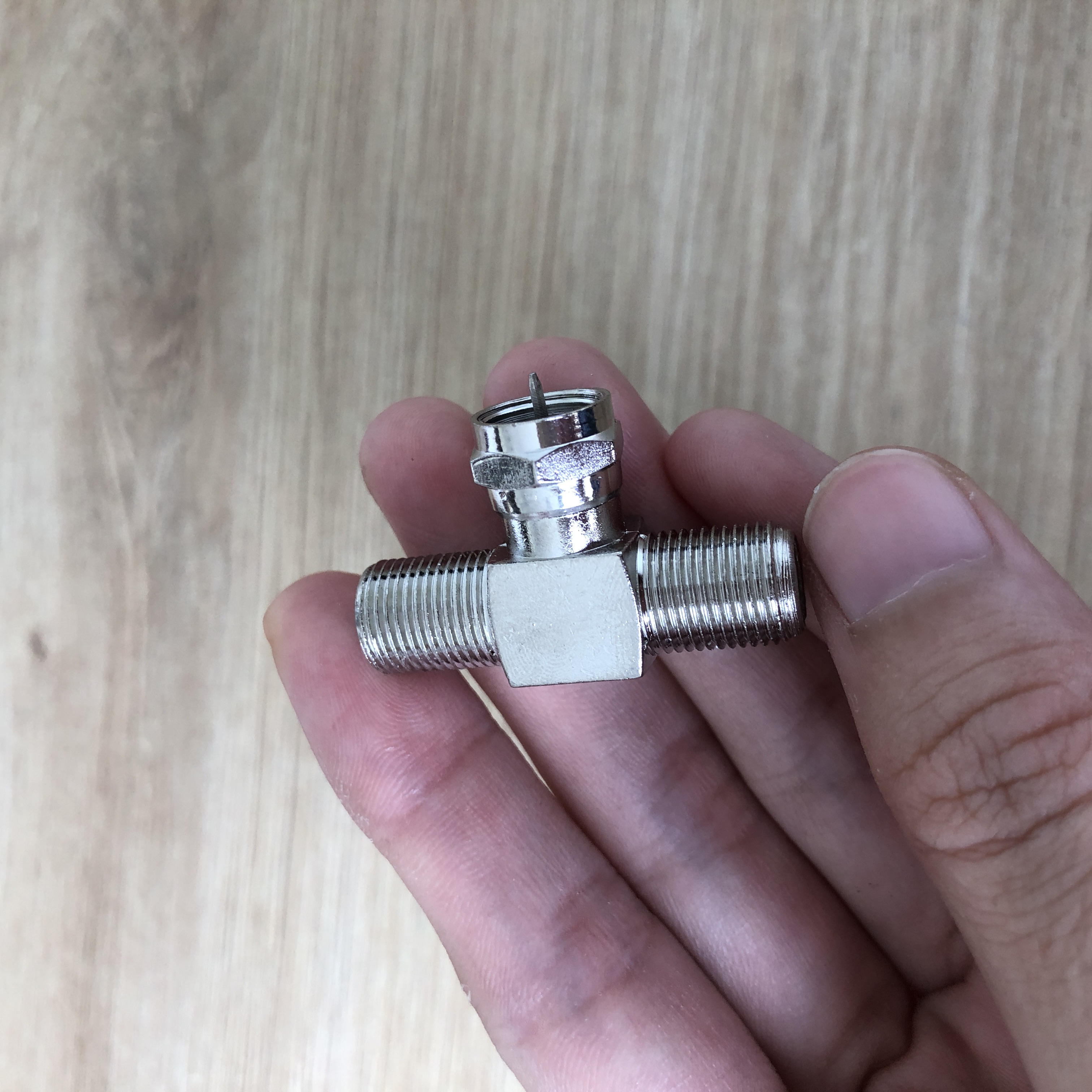 10 rắc giắc chia cáp tivi truyền hình không dùng bộ chia SFZ158