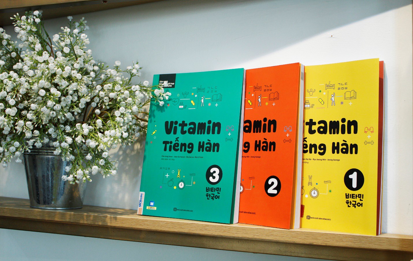 Vitamin Tiếng Hàn Tập 1 (Tặng kèm bookmark Happy Life)