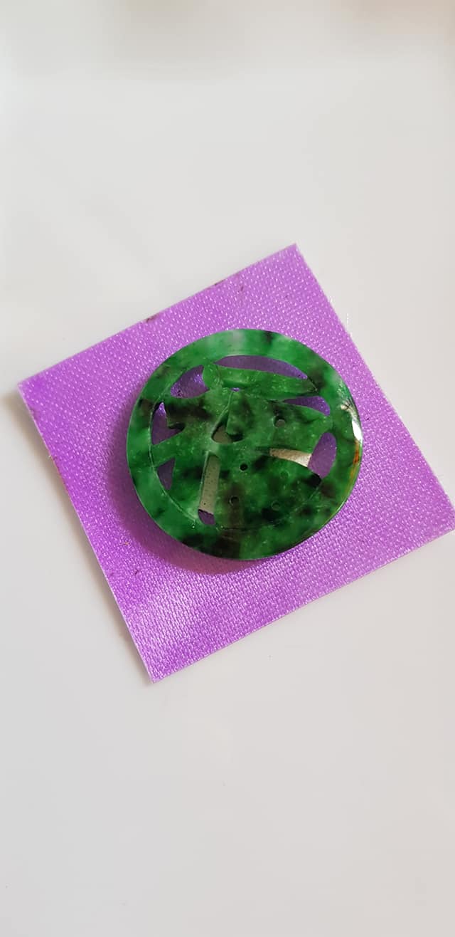 Mặt dây chuyền Nữ Chữ Phúc hay Chữ Phước Chất liệu đá cẩm thạch tự nhiên Size vừa đk 28mm x dầy 2mm Nữ về bọc Vàng lên đeo với dây chuyền của mình vừa đẹp vừa tốt mang chữ Phúc luôn bên mình ý nghĩa phúc đức ạ