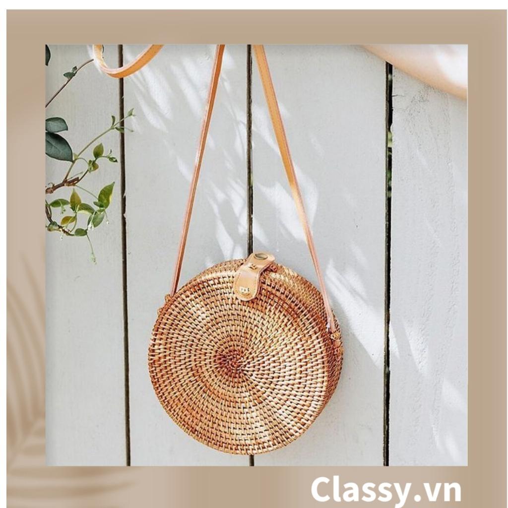 Túi mây tre đan Classy Việt Nam đi biển hình tròn bằng mây tre đan cao cấp, kiểu dáng Vintage T330