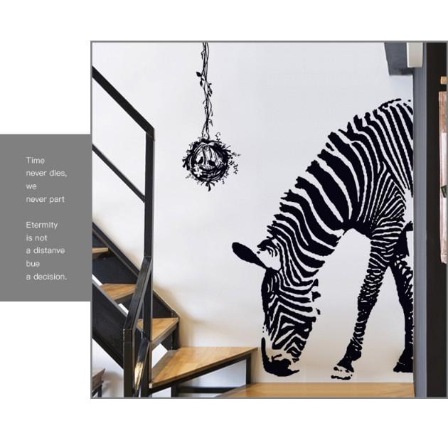 Decal trang trí tường - Ngựa Vằn Đen tinh tế