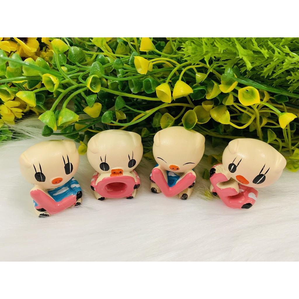 Bộ 4 tượng Heo Love