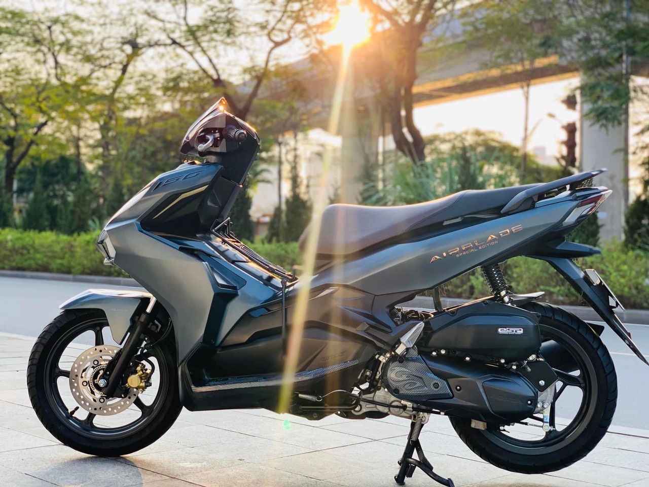CẶP ỐP HÔNG NHỎ DÙNG CHO ĐỜI XE AB 2020 2021 - 125 150cc CACBON