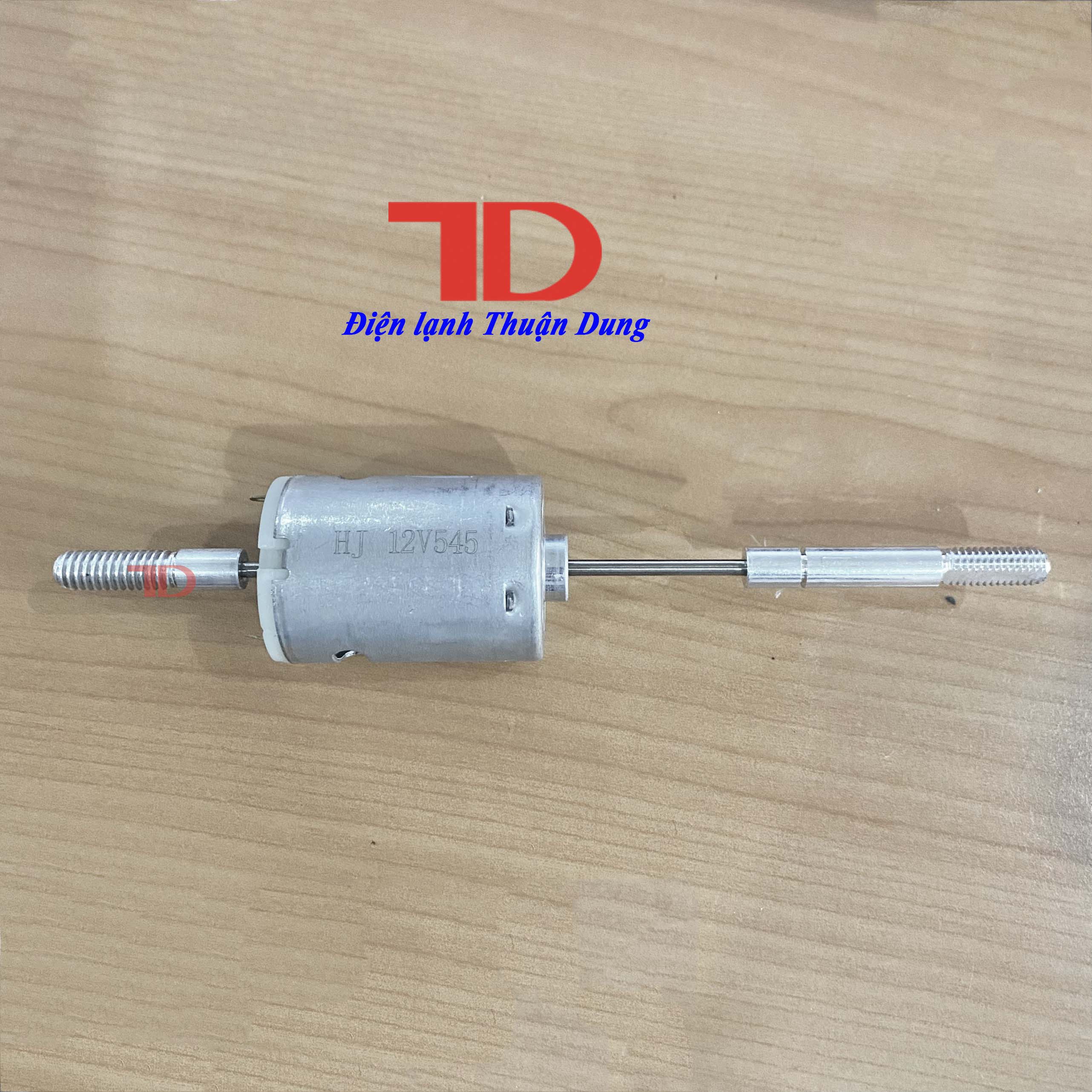 Mô tơ quạt 12v (555)sử dụng nguồn điện 12v, có thể sd ắc quy hoặc adaptor 12v và tấm pin năng lượng - Điện lạnh Thuận Dung