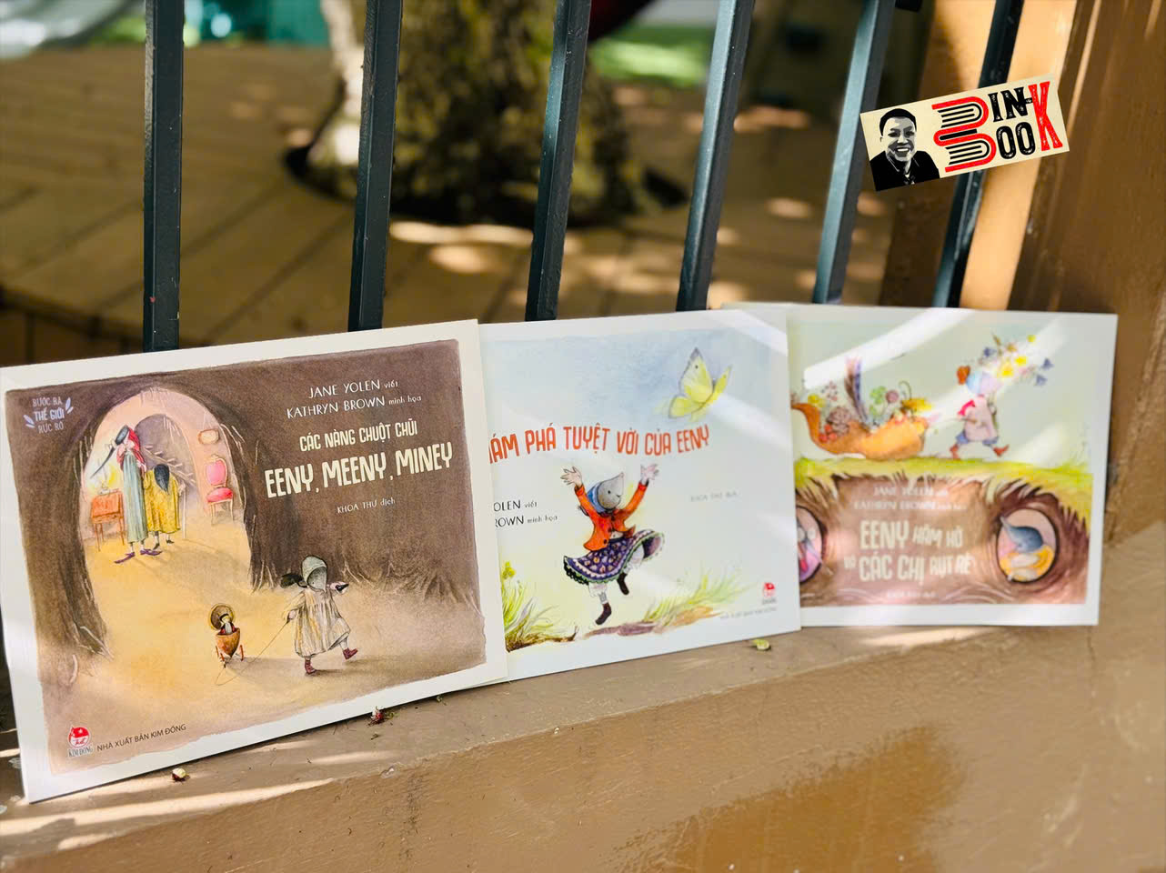 (Bộ 3 Cuốn) BƯỚC RA THẾ GIỚI RỰC RỠ: Các Nàng Chuột Chũi Eeny, Meeny; Miney Khám Phá Tuyệt Vời Của Eeny &amp; Eeny Hăm Hở Và Các Chị Rụt Rè - Jane Yolen &amp; Kathryn Brown - NXB Kim Đồng