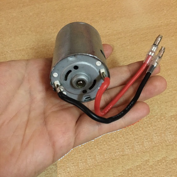 Động cơ 540 cực mạnh để chế tạo ô tô, tàu thủy