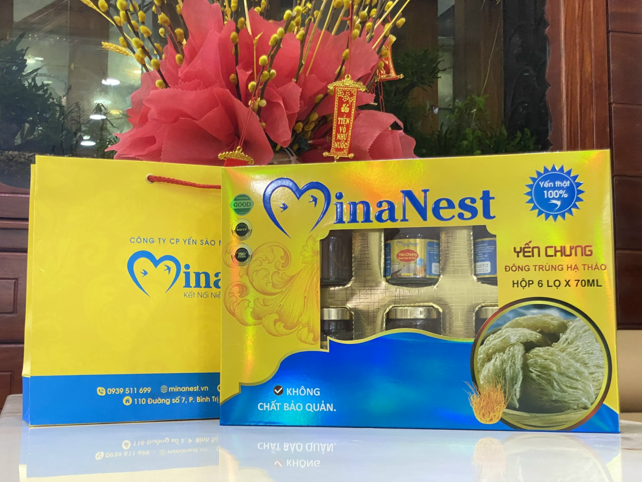 Yến sào chưng đông trùng hạ thảo MinaNest, hàm lượng 25% tổ yến, hộp 6 lọ