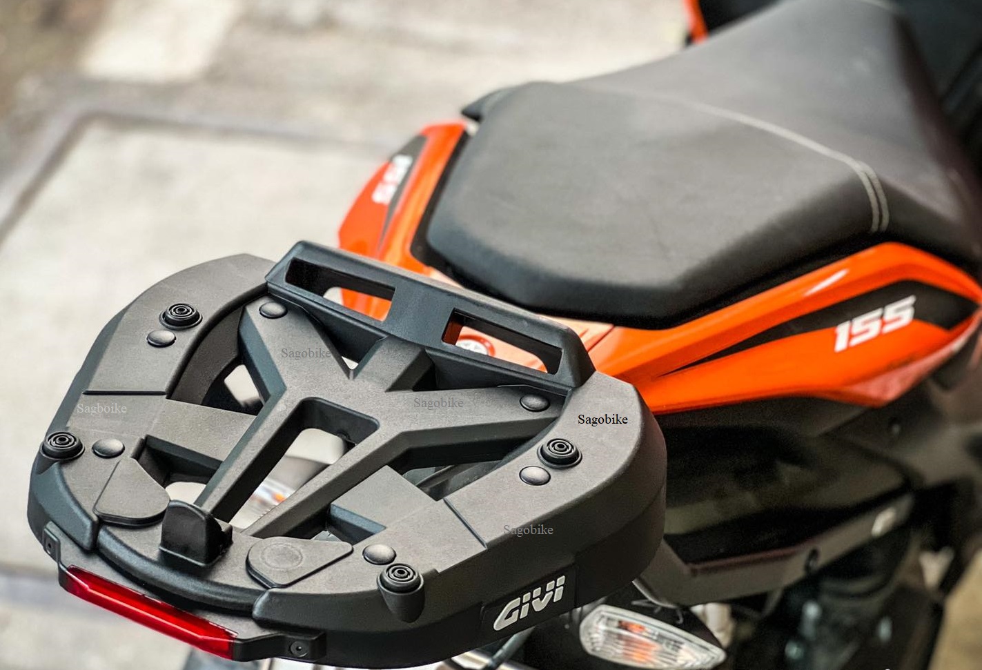 Thùng givi B270N, baga SRX lắp cho xe NVX 155 VVA