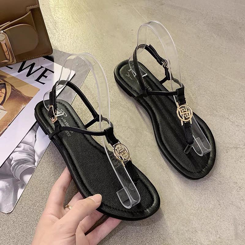 Sandal nữ xỏ ngón đế bệt ( mã C15