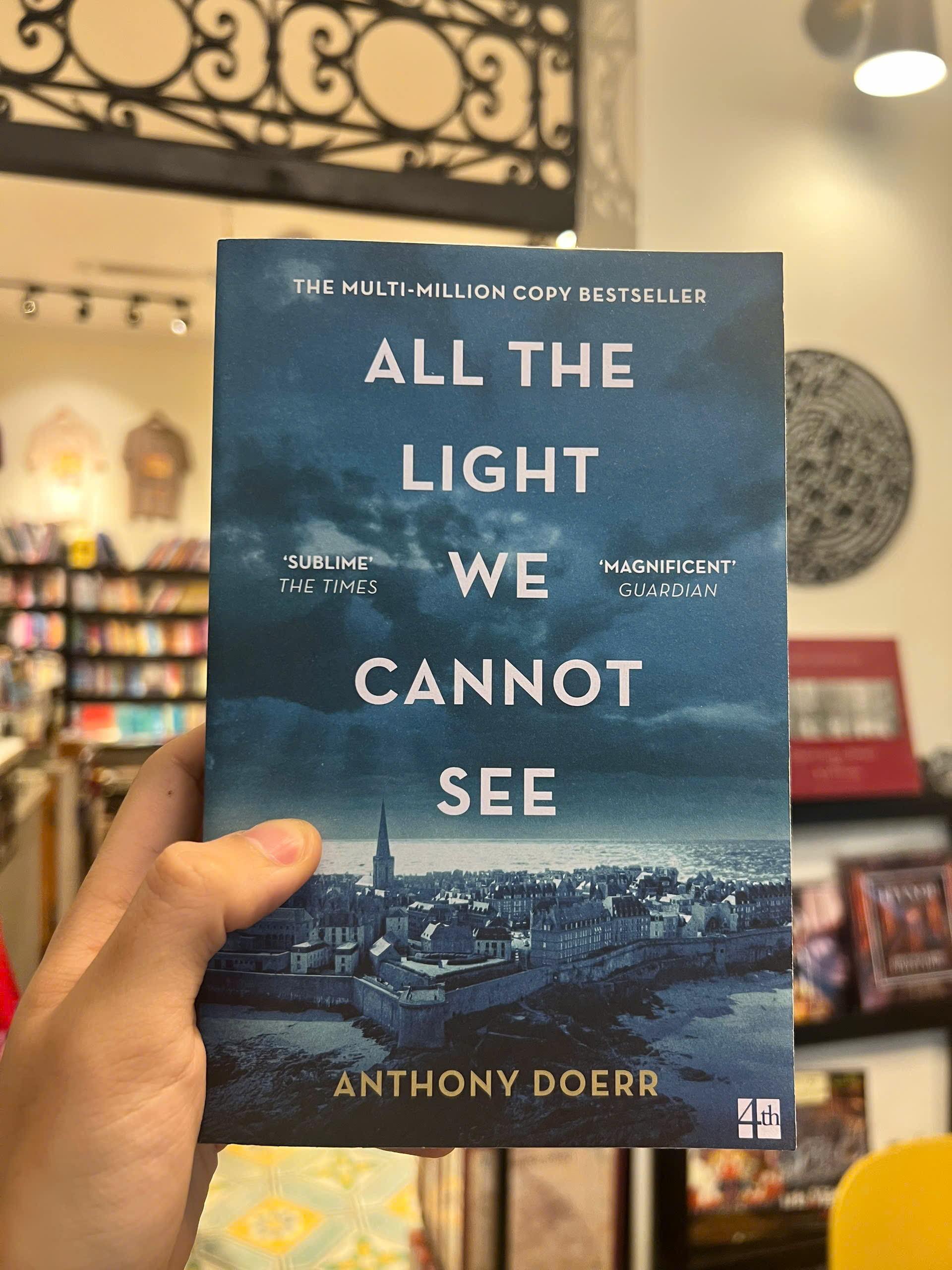 Sách - All the Light We Cannot See by Anthony Doerr | Pulitzer Prize Winner / Historical Fiction
