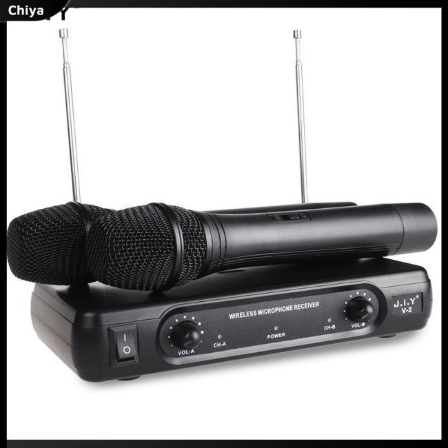 Bộ Micro Không Dây Cầm Tay Chuyên Nghiệp Kèm Phụ Kiện