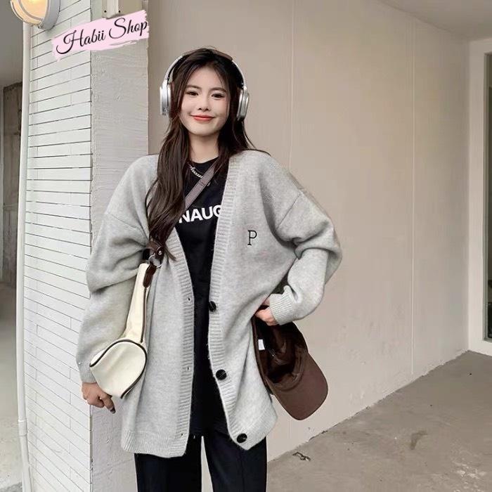 Áo khoác len cardigan nữ trơn thêu chữ P - HABII AL09