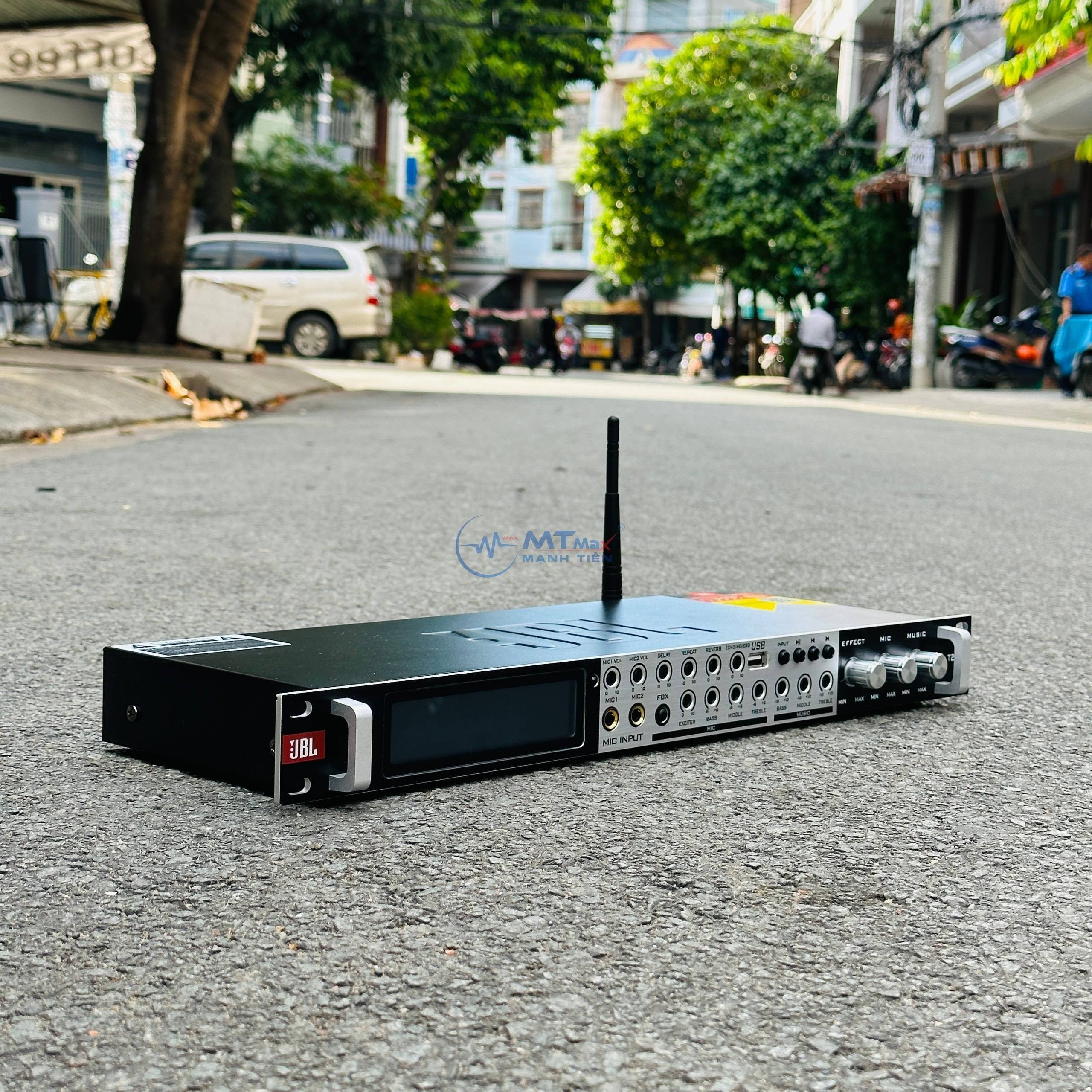 Vang Cơ  T20Pro Giá Tốt - Hàng Cao Cấp Giá Rẻ, Cổng Quang, Bluetooth, Tặng Cáp Hoa Sen, Điều Chỉnh Echo, Reverb, Bass, Chống Hú FBX Cực Tốt, Bảo Hành 12 Tháng. Hàng Chính Hãng