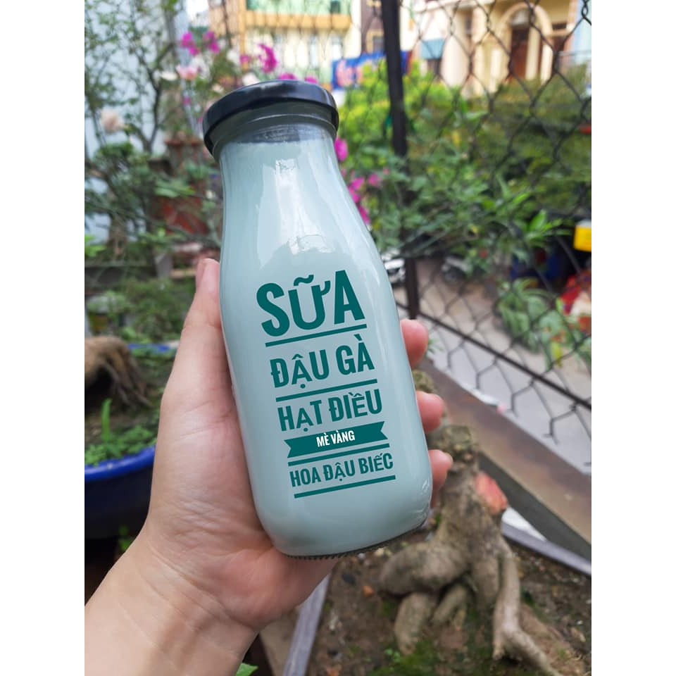 Chai thủy tinh đựng sữa hạt , nước trái cây 330ml - 6 chai