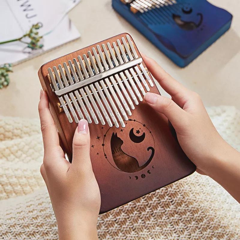 Đàn Kalimba Cega 17 Phím Gỗ Nguyên Tấm Mahogany Cao Cấp Kèm Full Phụ Kiện (GT, Bọc ngón tay, Búa, Túi nhung, khăn lau)