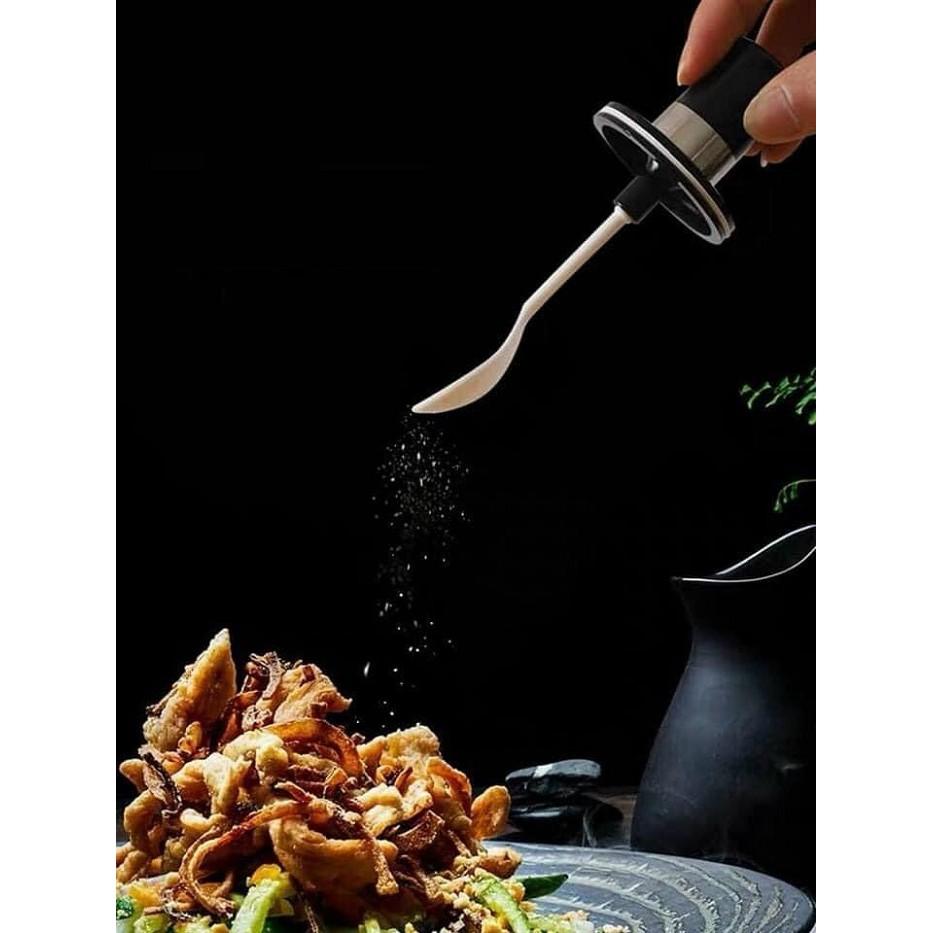 Hộp đựng gia vị kèm thìa