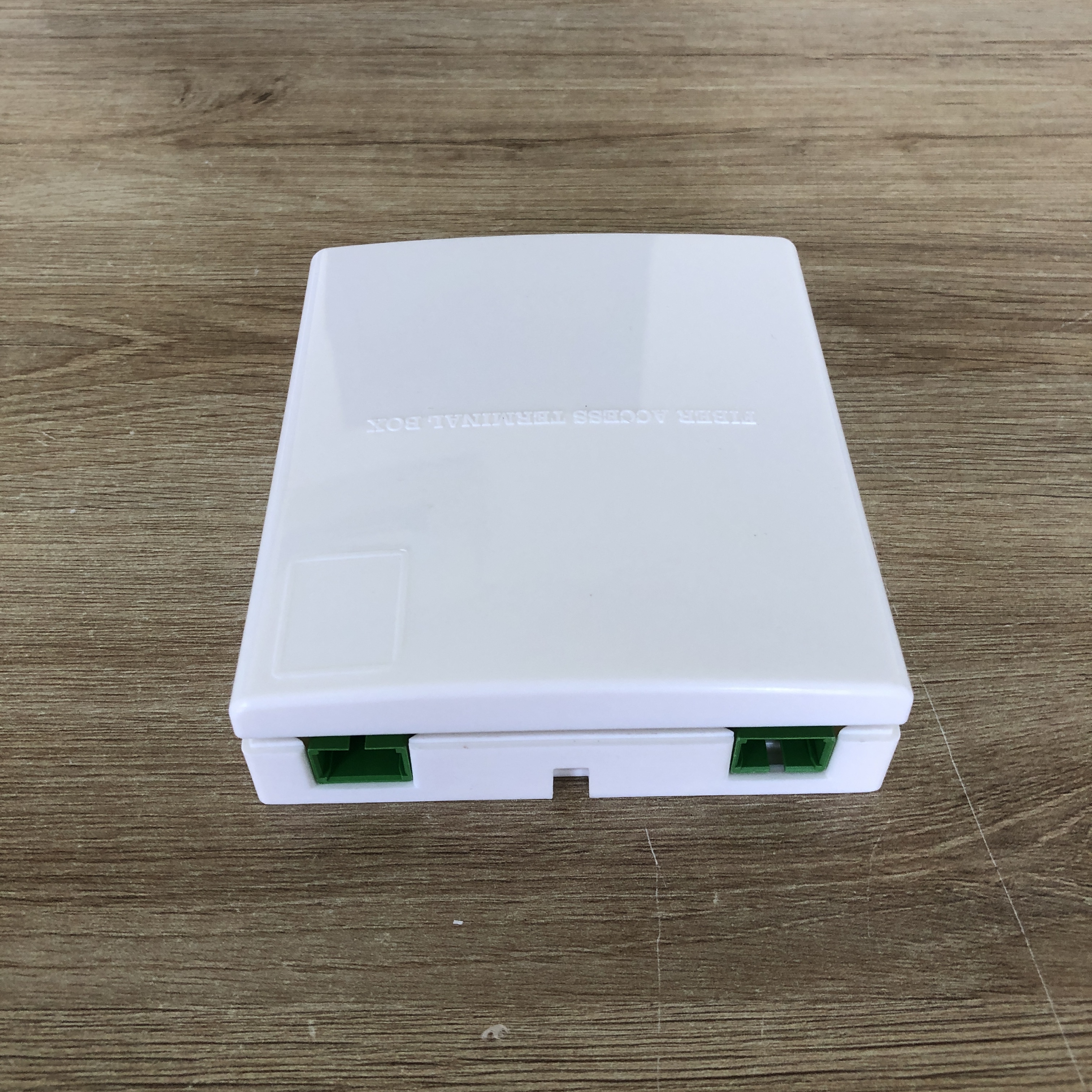 ODF quang mini 2FO gắn với đầu nối SC/APC, plastic