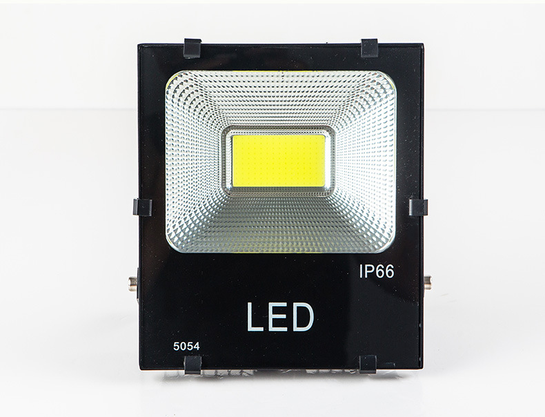 Đèn pha LED ngoài trời JAYCE tiết kiệm điện năng