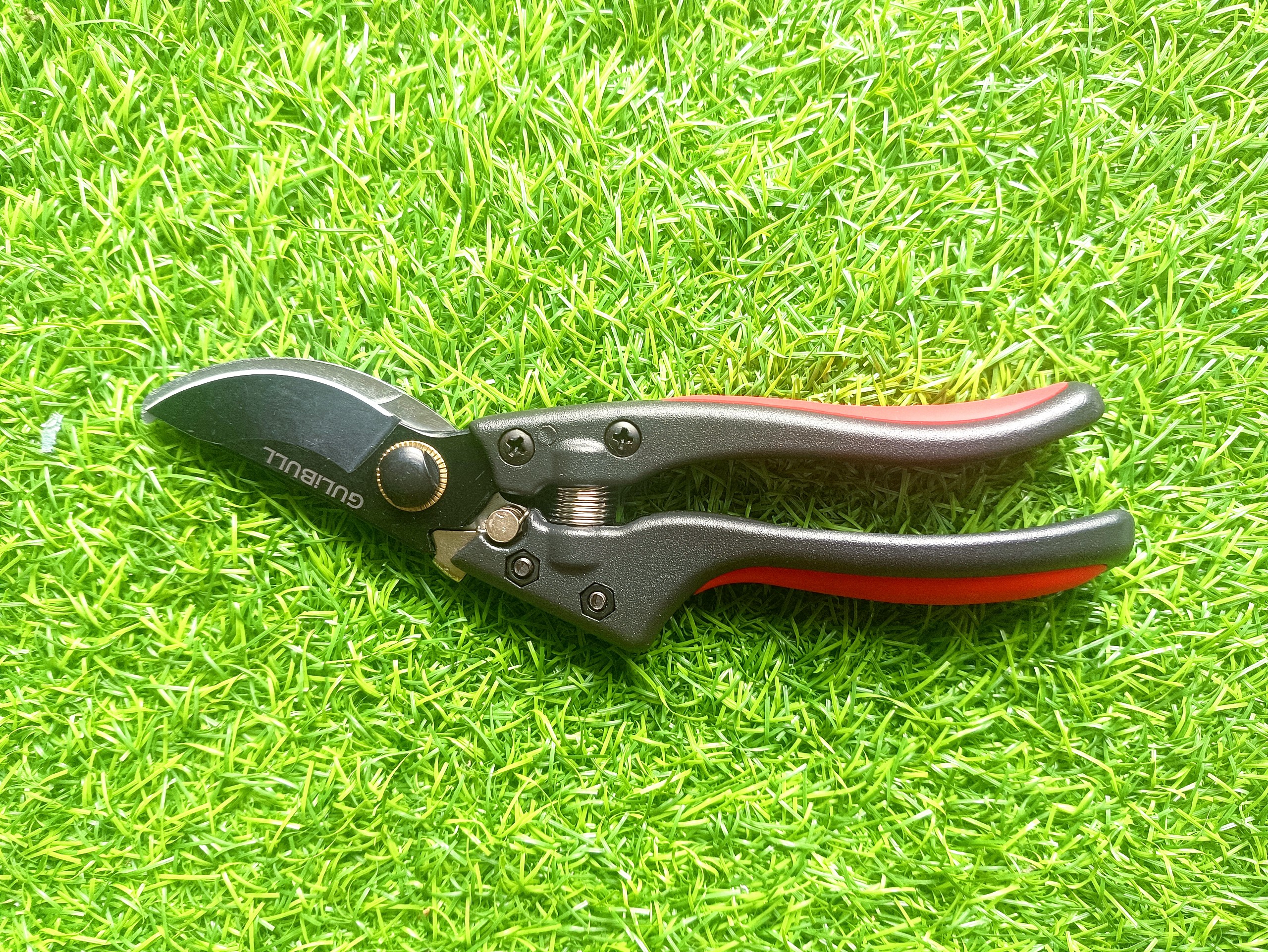 KÉO CẮT CÀNH NHẬT SK5 ĐỎ ĐEN