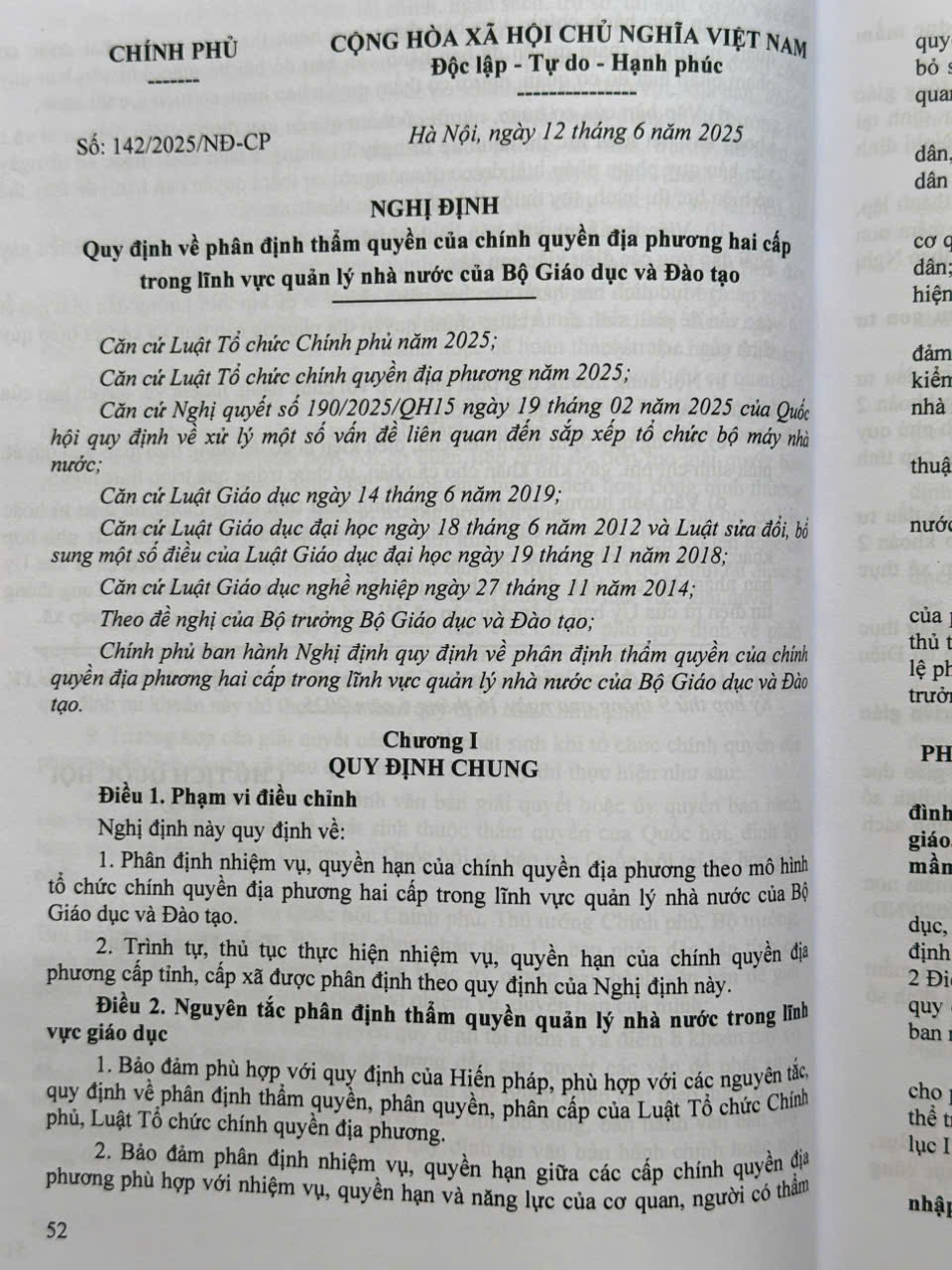 Sách Hệ Thống Các Văn Bản Quy Phạm Pháp Luật Quy Định về Phân Cấp, Phân Quyền, Phân Định Thẩm Quyền Quản Lý Nhà Nước về Giáo Dục - V2645T
