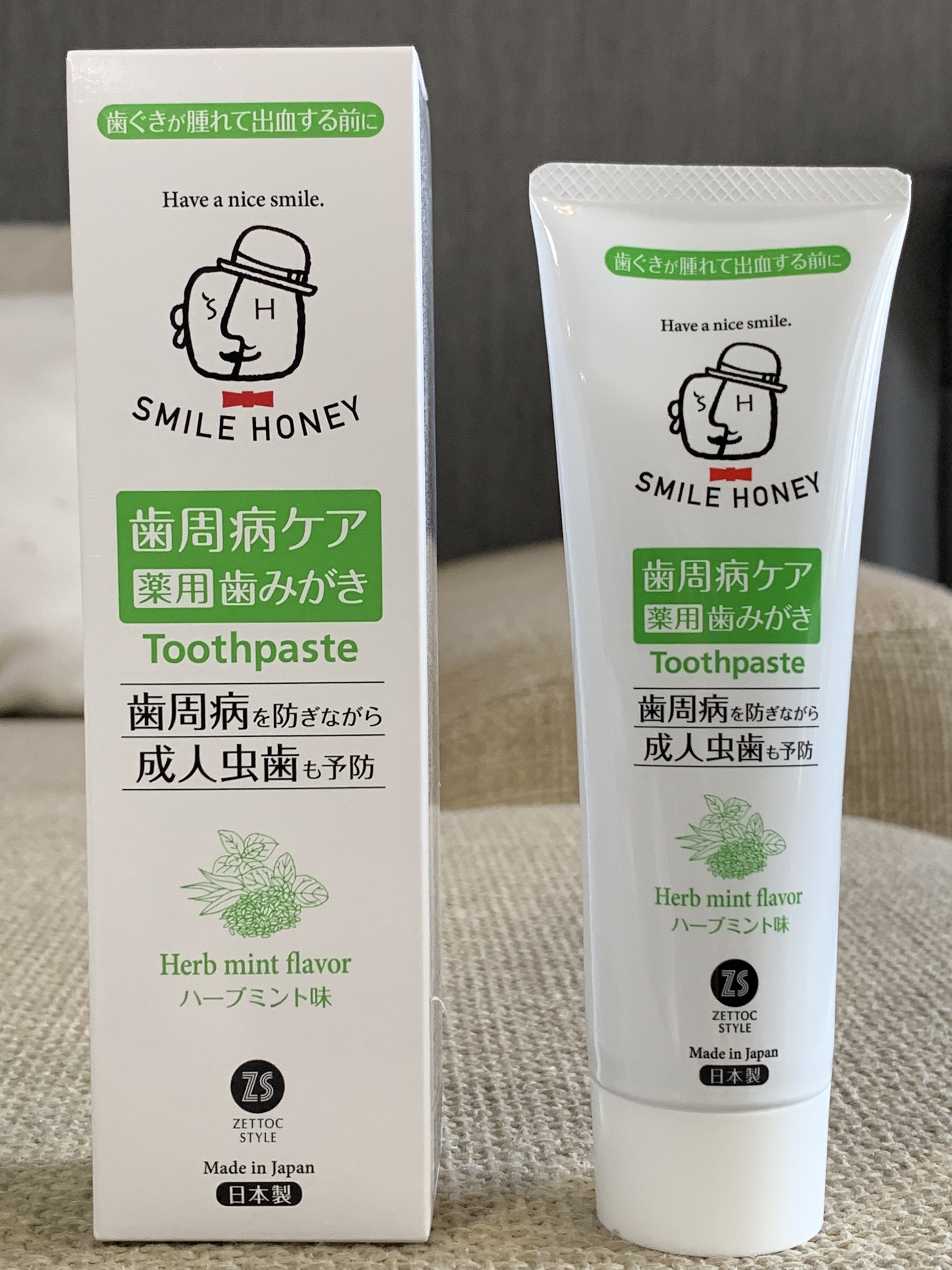 Kem đánh răng vị bạc hà thảo mộc Nippon Zettoc Smile Honey Herb Mint Flavor 120g