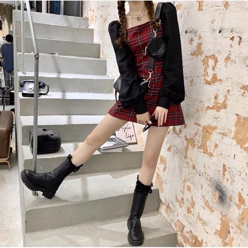 Đầm caro đỏ phối tay ren