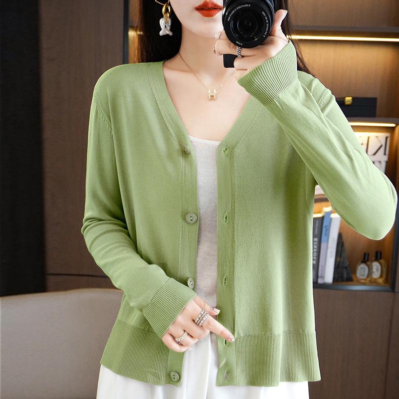 Áo len Cardigan nữ lụa băng mã HTA0434 - M08 Đen