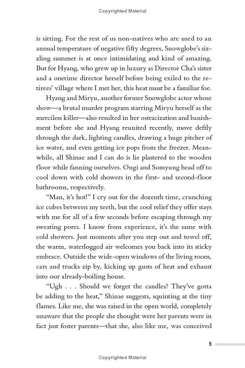 Sách ngoại văn: Snowglobe 2