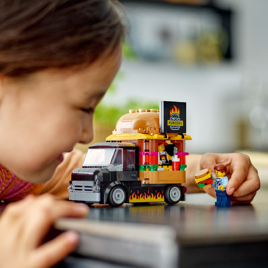 Đồ Chơi Lắp Ráp Xe Tải Burger Lưu Động LEGO CITY 60404 (194 chi tiết)