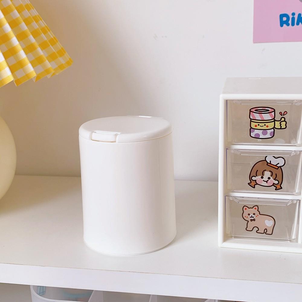 Hộp nhỏ lưu trữ đồ, có nút bấm