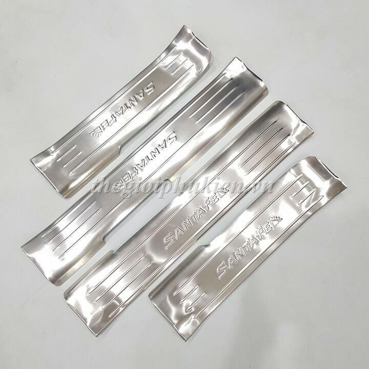 Bộ Ốp bậc cửa, Nẹp bước chân Hyundai Santafe 2015-2018 – Mẫu INOX