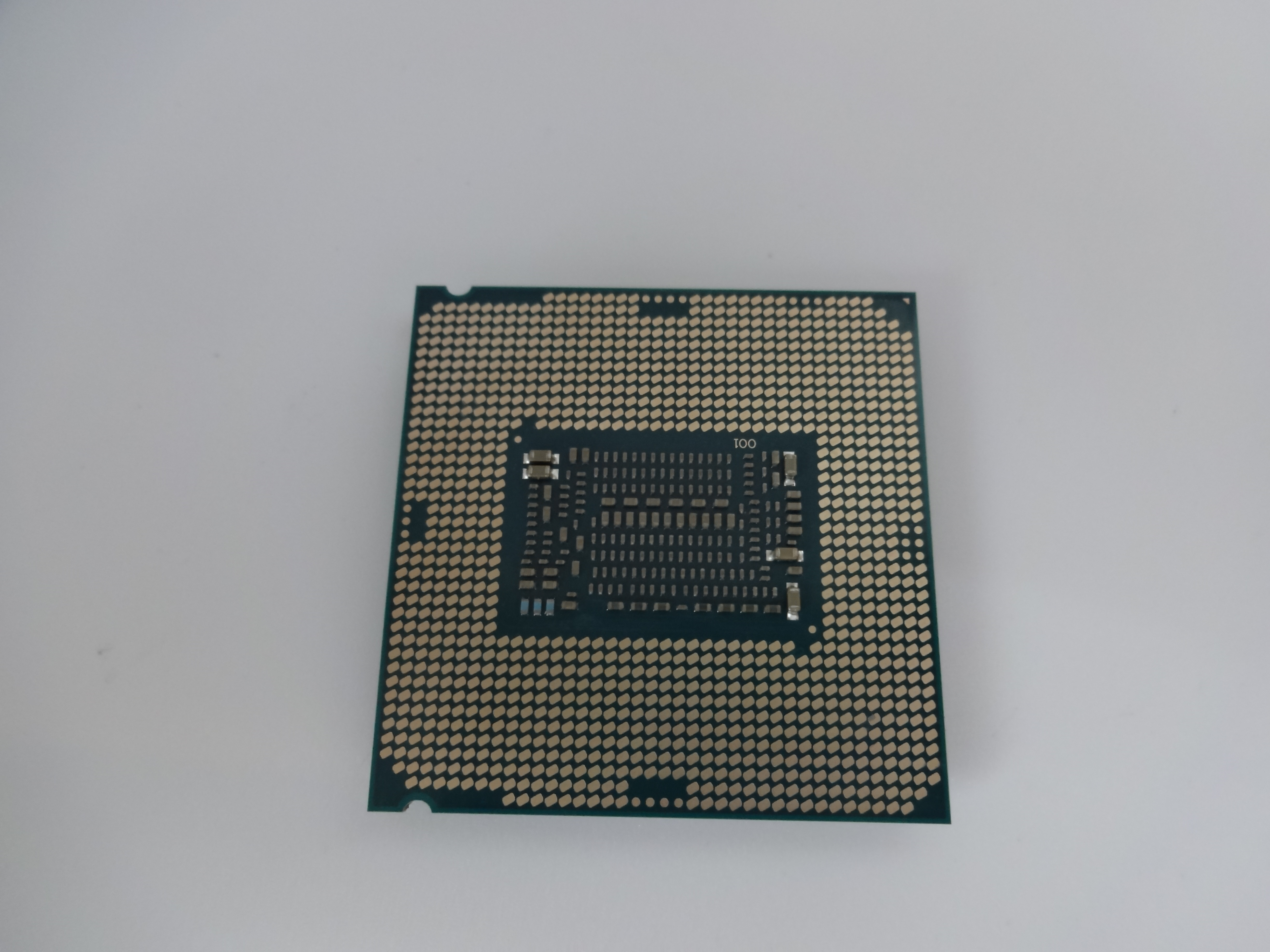 Bộ xử lý Intel Xeon E-2124G- Hàng chính hãng