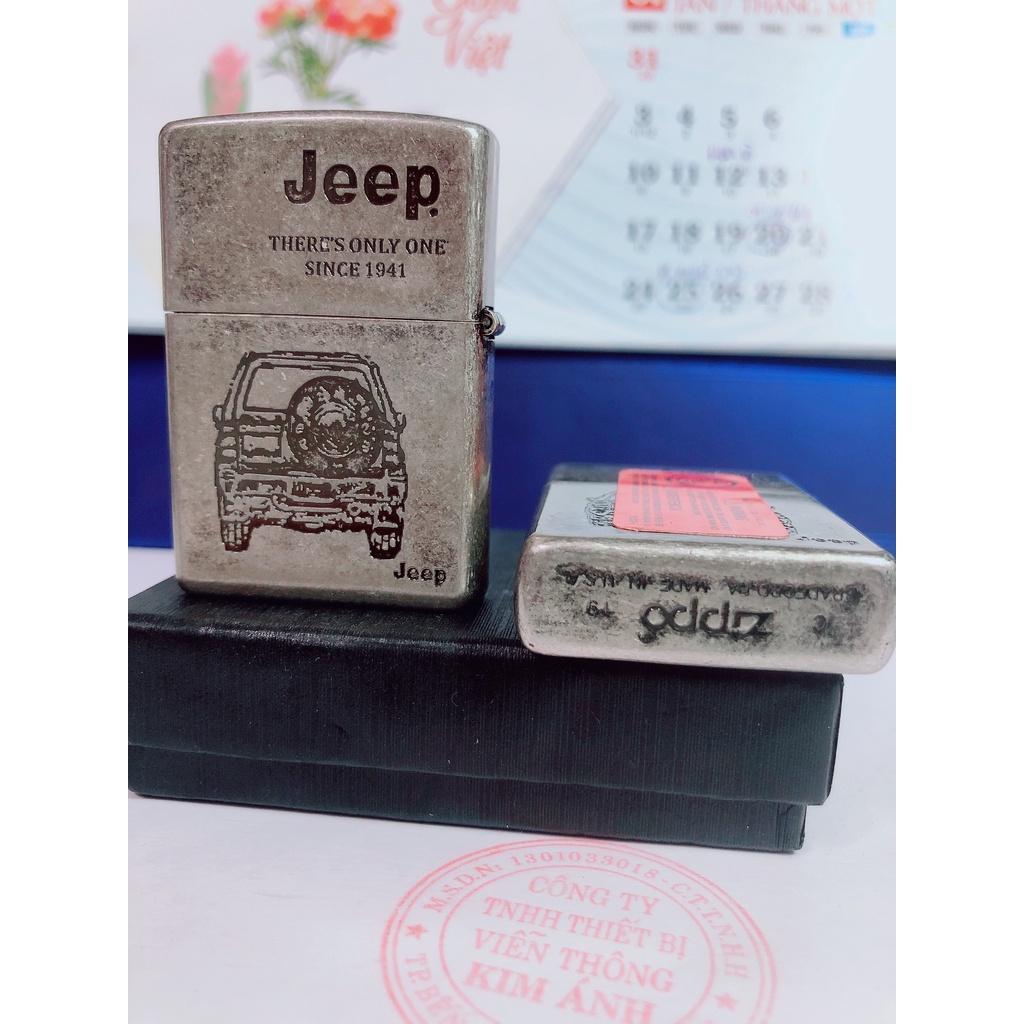 Bật lửa Zippo khắc ăn mòn xe Jeep màu Bạc loại giả cổ, có tem đỏ