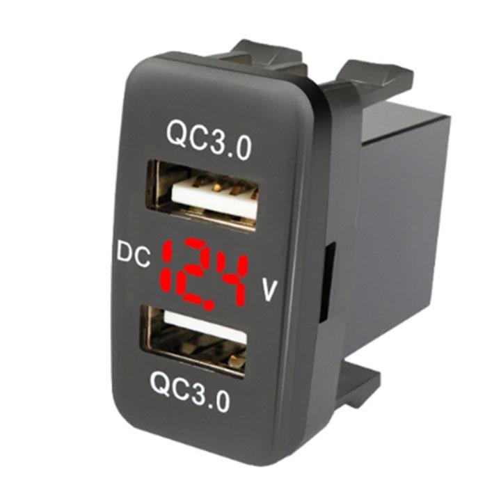 Ổ cắm sạc điện thoại hai cổng USB QC3.0 có đèn led hiển thị điện áp 12V-24V cho xe Toyota