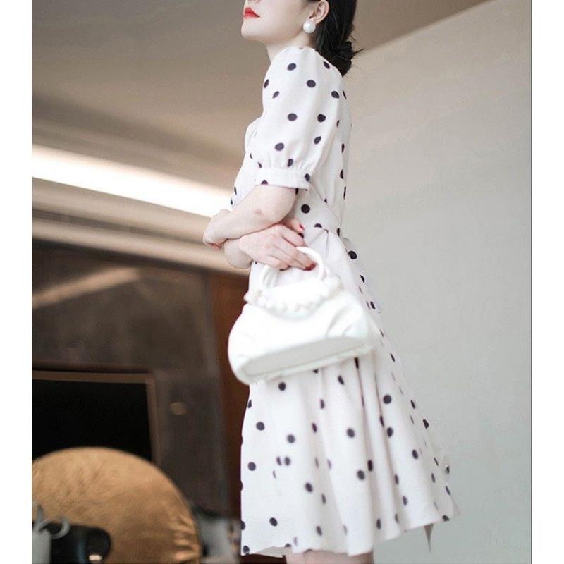 ĐẦM XÒE CHẤM BI CỔ TRỤ