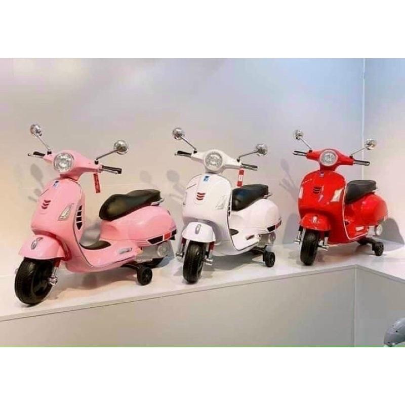 Xe điện vespa cho bé  sử dụng chân ga đa chức năng - Hồng