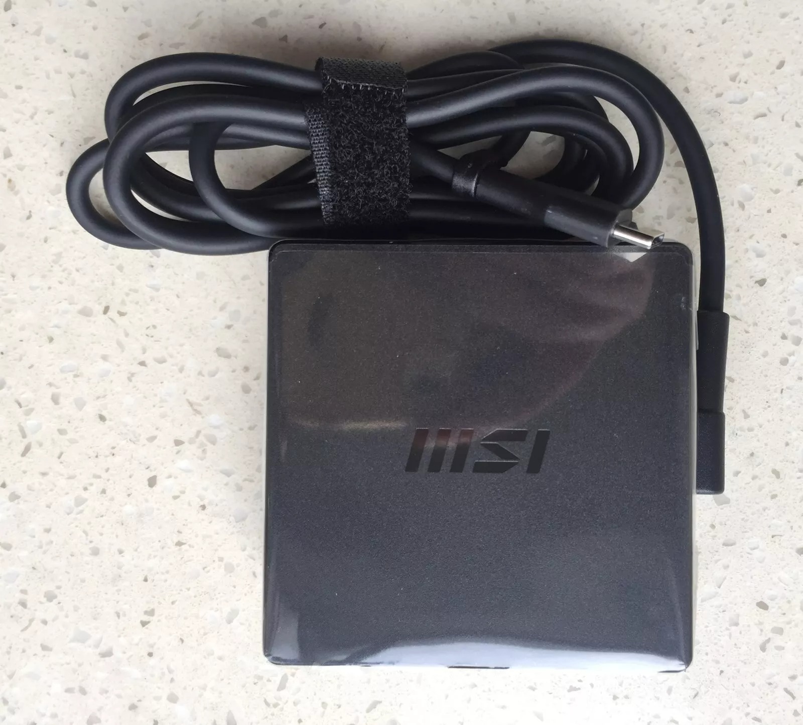 Sạc MSI 100W AC Adapter Type C Charger MSI Prestige 14 A12UC Laptop Notebook hàng nhập khẩu kèm dây nguồn