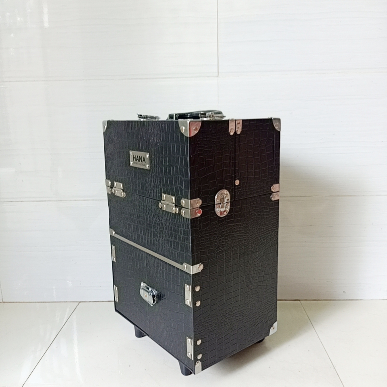 Hàng cao cấp loại 1 - Cốp vali kéo viền cạnh inox, nhiều ngăn đựng mỹ phẩm, dụng cụ phun xăm, nối mi, nail, máy hơ gel t