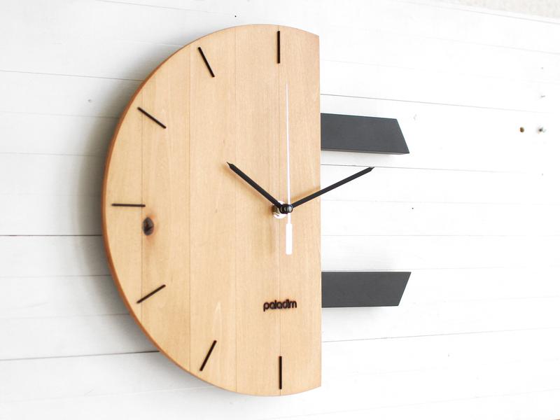 Đồng hồ gỗ treo tường chất liệu gỗ máy kim trôi thiết kế decor trang trí nhà và quán cafe