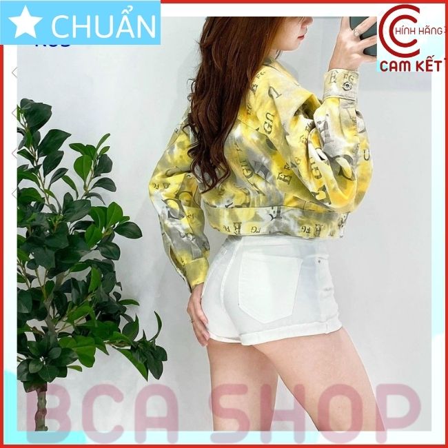 Áo khoác jeans nữ K05 ROSATA tại BCASHOP kiểu dáng croptop, thời thượng với chất jean cao cấp, phom chuẩn - màu vàng