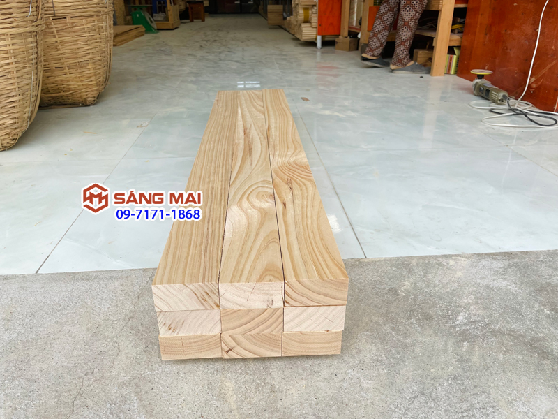 Thanh gỗ thông 4cm x 8cm x dài 120cm + láng mịn 4 mặt