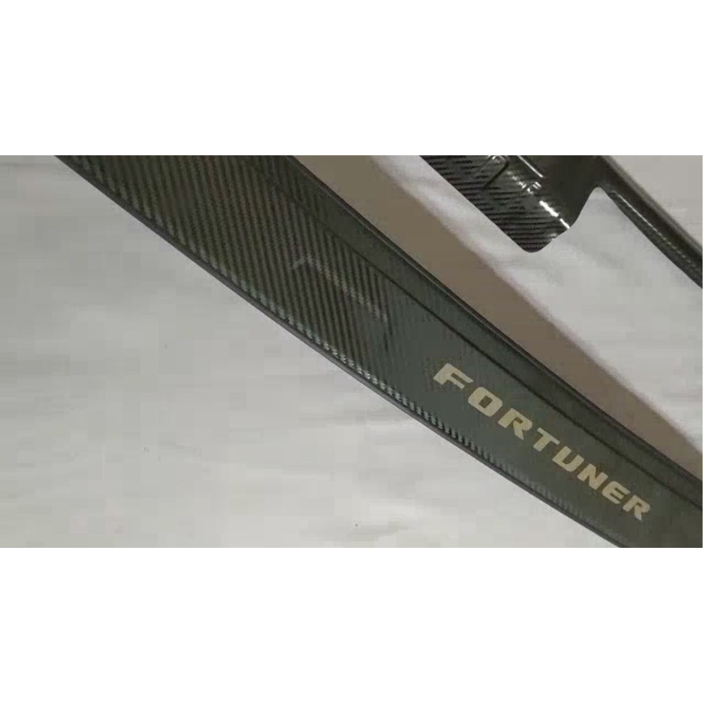 Chống Trầy Cốp trong, ngoài xe Fortuner 2017 - 2022 vân cacbon