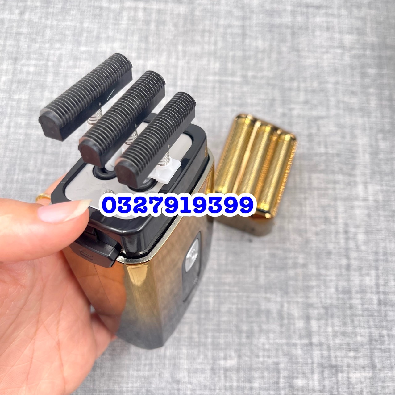 Máy cạo râu - máy cạo khô 3 lưỡi cao cấp R11