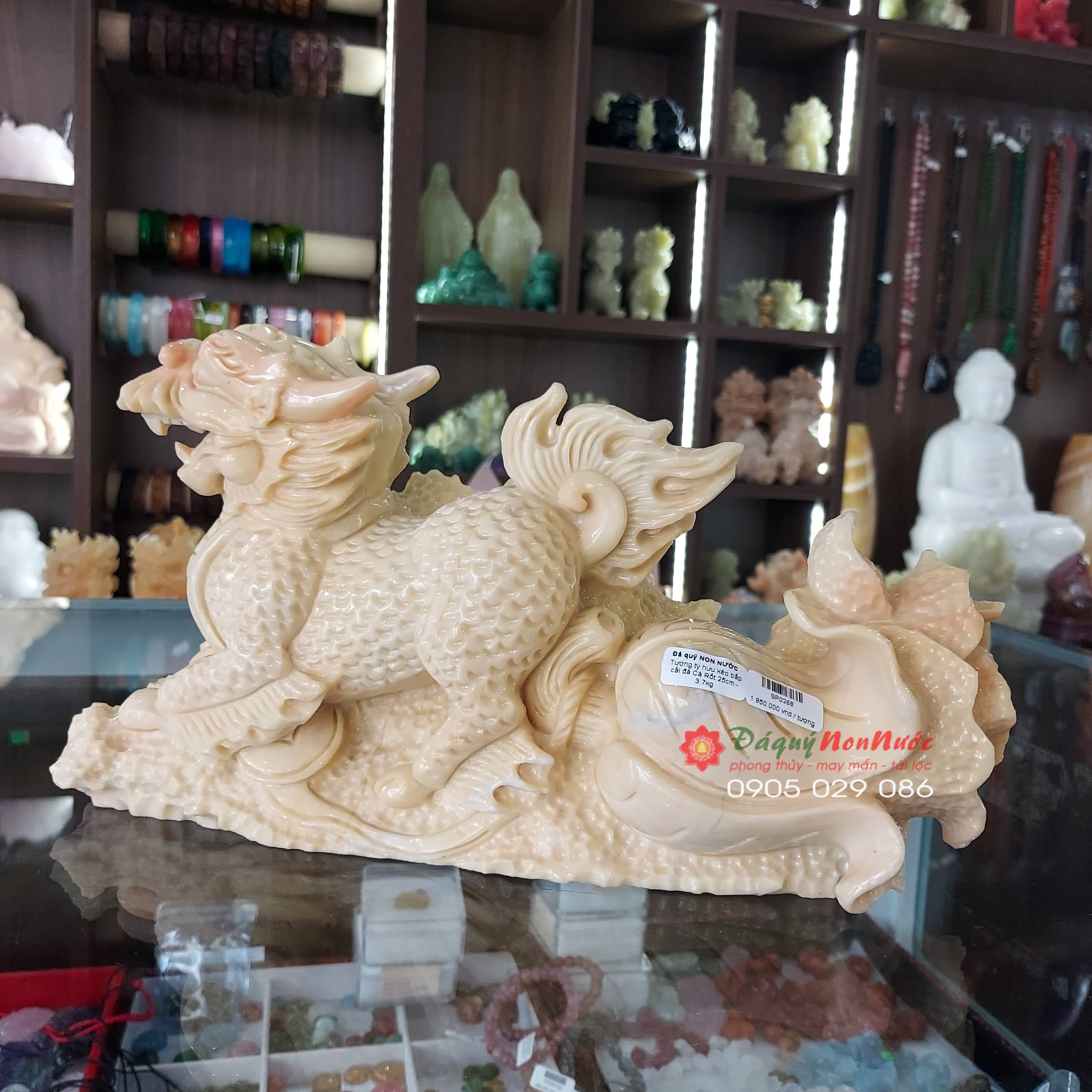 Tượng tỳ hưu kéo bắp cải đá Cà Rốt 25cm - đá Non Nước