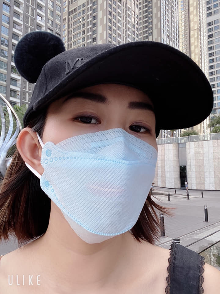 Hộp 10 cái Khẩu trang 4D Hello Mask cao cấp bảo vệ hô hấp kháng khuẩn , chống bụi siêu mịn PM2.5 ; tặng 1 móc treo khóa mica