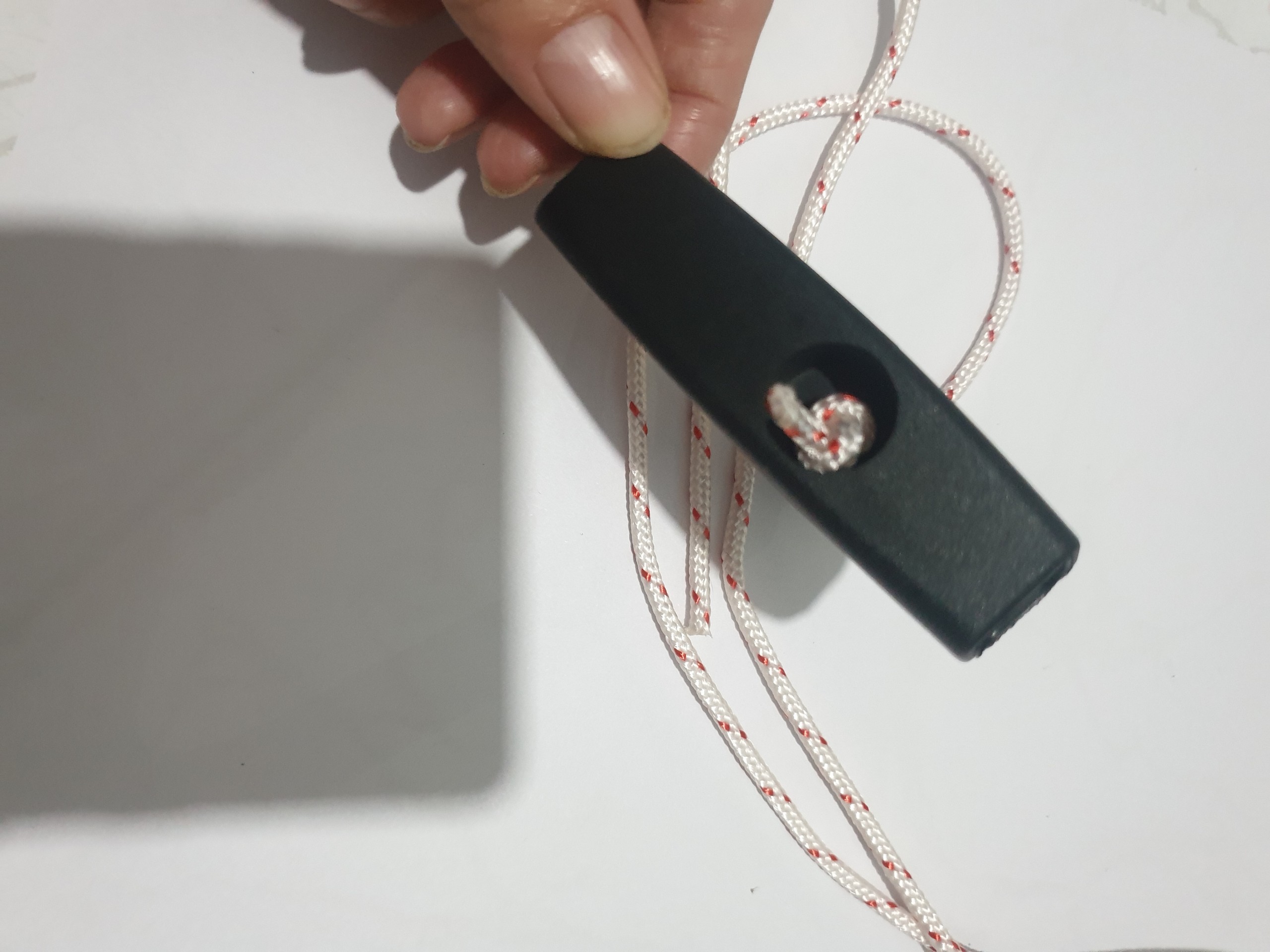 TAY NẮM GIẬT MÁY CƯA XÍCH MS381